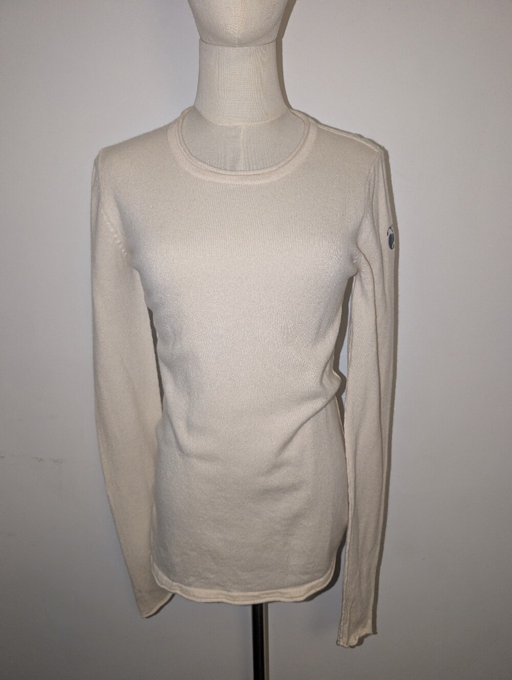 Cream Crewneck Long Sleeve 100% Cashmere Sweater With Skull Detail